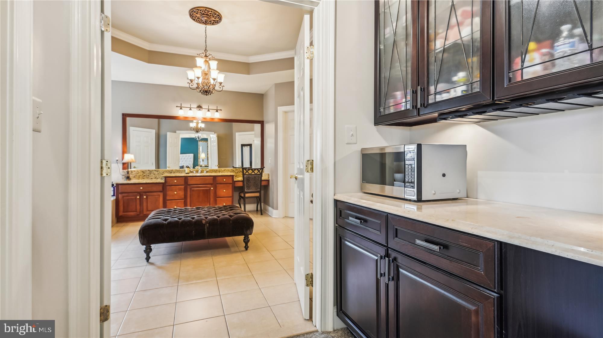 41334 Raspberry Drive Leesburg, VA 20176 - Photo 32 of 70 Cofee Bar