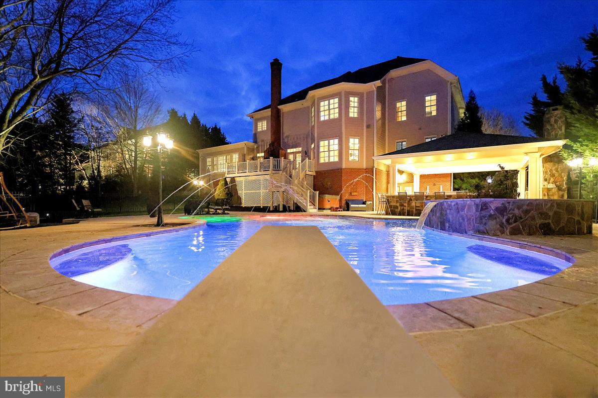 41334 Raspberry Drive Leesburg, VA 20176 - Photo 9 of 70 Extensive lighting