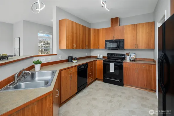 $550,000 | 22751 Southeast 12th Place, Sammamish, WA 98075