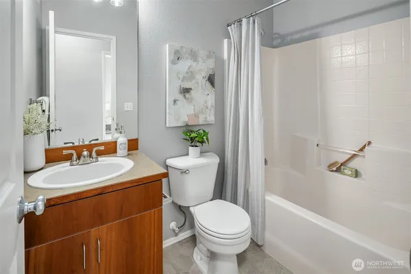 $550,000 | 22751 Southeast 12th Place, Sammamish, WA 98075