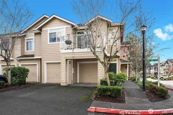 $550,000 | 22751 Southeast 12th Place, Sammamish, WA 98075
