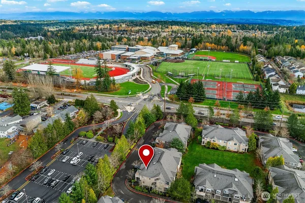 $550,000 | 22751 Southeast 12th Place, Sammamish, WA 98075