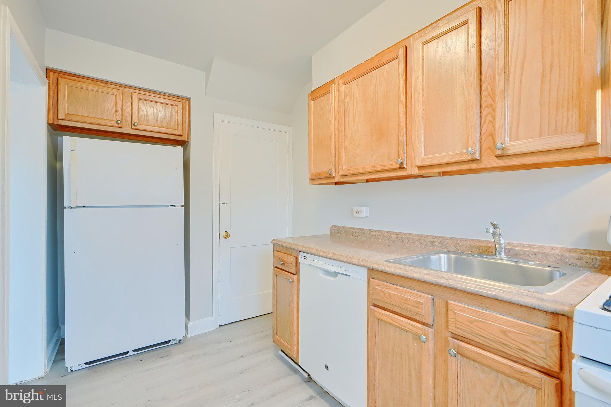 2146 Redthorn Road Middle River, MD 21220 - Photo 14 of 36