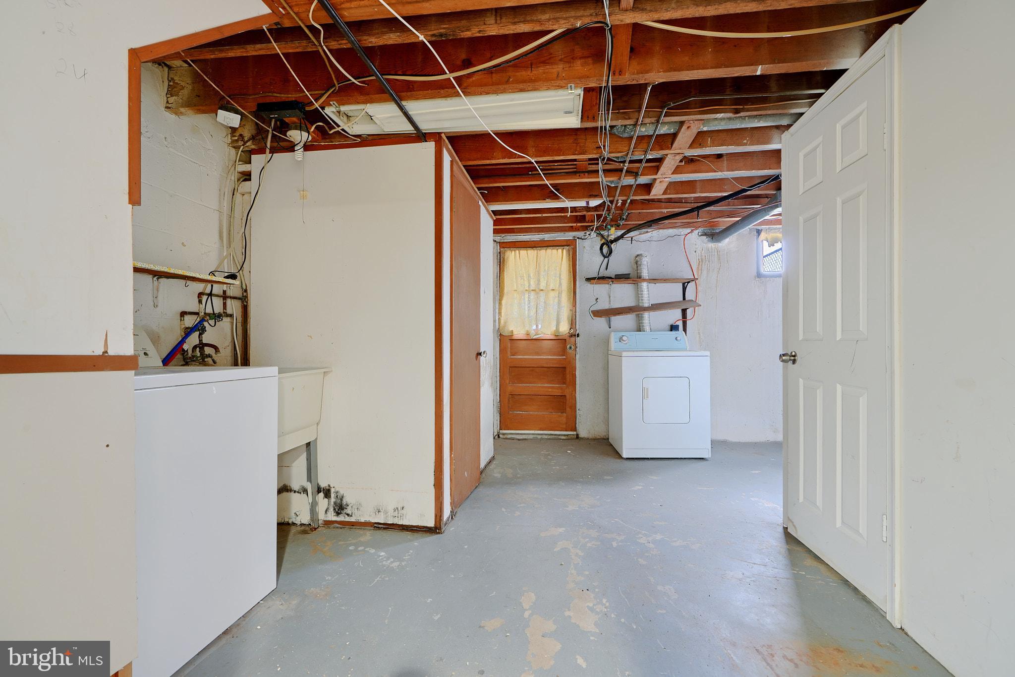 2146 Redthorn Road Middle River, MD 21220 - Photo 30 of 36