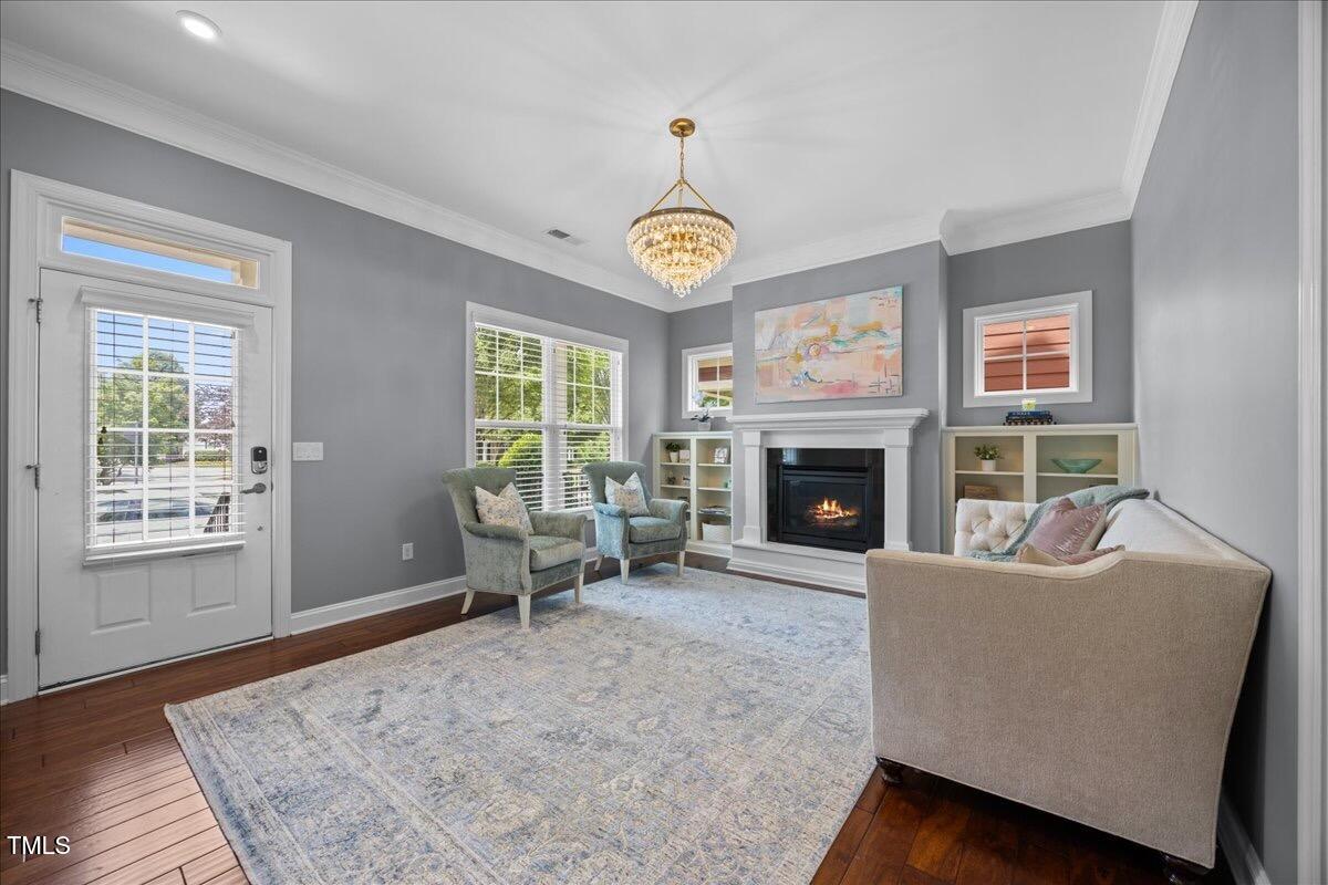 1330 Rodessa Raleigh, NC 27607 - Photo 4 of 28 Living Room
