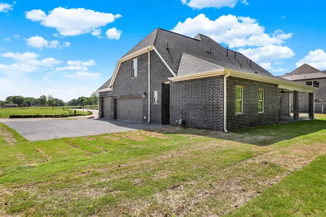 $524,000 | 200 Wellington Circle South, Oakland, TN 38068