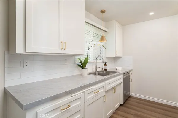 $4,700 | 1741 Tustin Avenue, Unit 10C, Costa Mesa, CA 92627