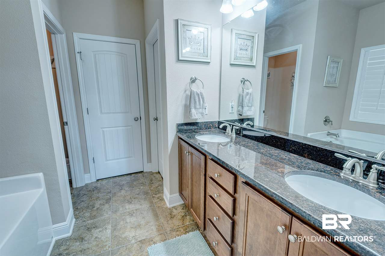 23094 Carnoustie Drive Foley, AL 36535 - Photo 28 of 43 Master Bath