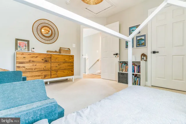 a view of a storage & utility room