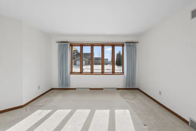 $449,900 | 5758 Modernaire Street, Fitchburg, WI 53711