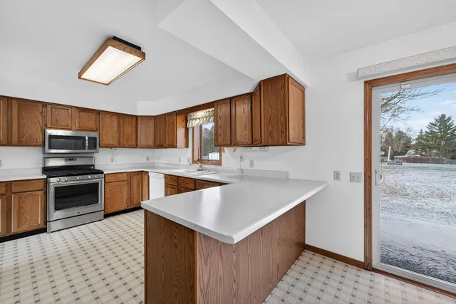 $449,900 | 5758 Modernaire Street, Fitchburg, WI 53711