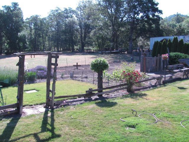 8554 Old Stage Road Central Point, OR 97502 - Photo 25 of 30 Additional Photo