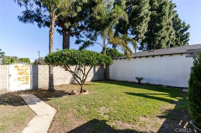 $674,900 | 3813 Lyndora Street, Lynwood, CA 90262
