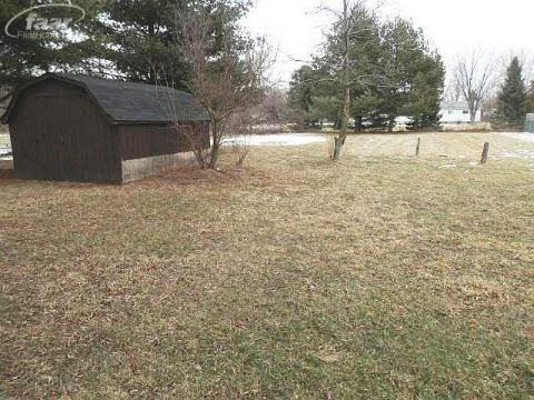1427 South Genesee Road Burton, MI 48509 - Photo 8 of 8 20343116-7.JPG