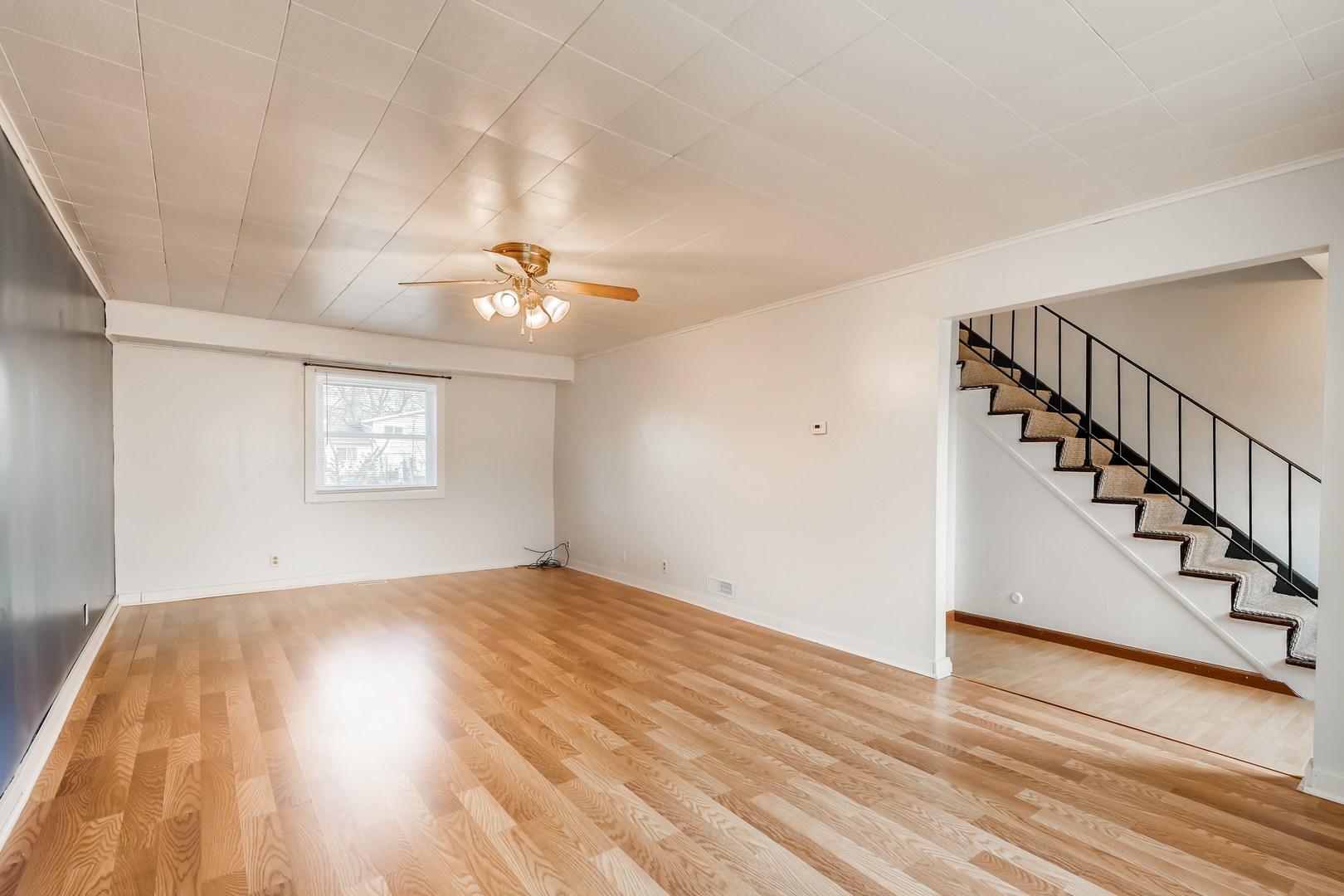 189 South Pinecrest Road Bolingbrook, IL 60440 - Photo 3 of 14