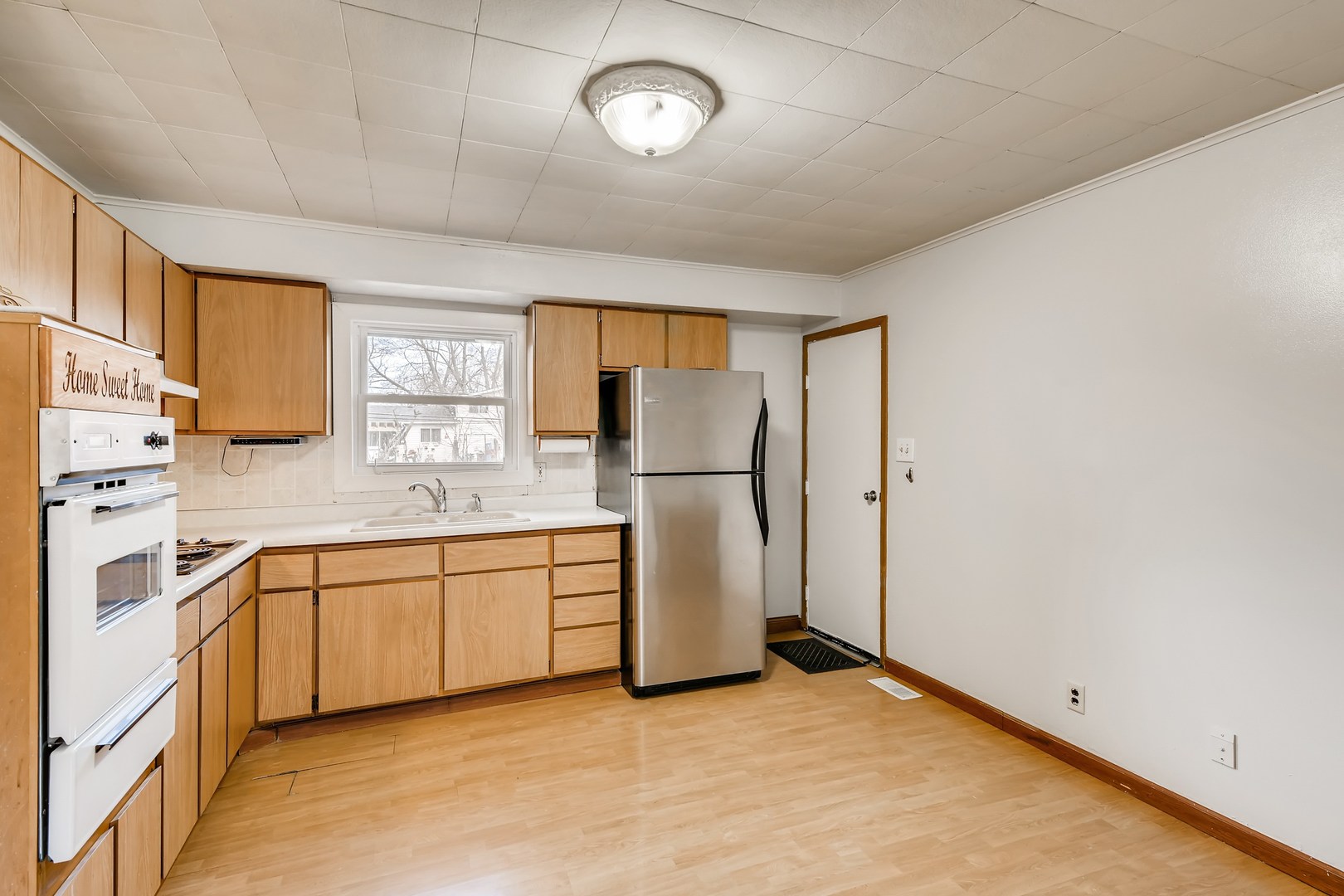 189 South Pinecrest Road Bolingbrook, IL 60440 - Photo 5 of 14