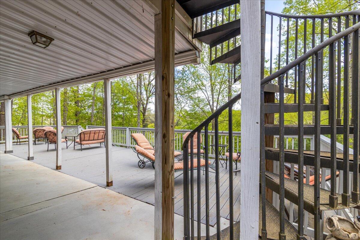 264 Pine Knob Circle Moneta, VA 24121 - Photo 46 of 67 46-46-264 Pins Knob Circle-1248