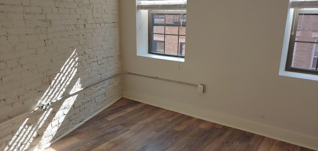 27 Charter Street, Unit 3 Boston, MA 02113 - Photo 8 of 13
