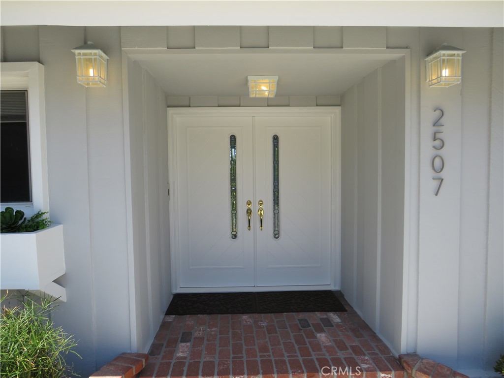 2507 Sunnyside Ridge Road Rancho Palos Verdes, CA 90275 - Photo 3 of 28 Gallery Image 3