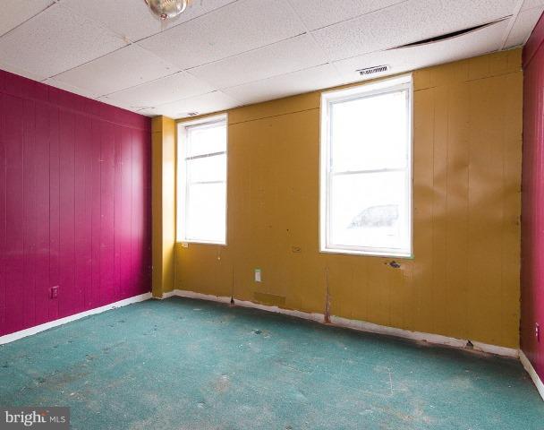 2424 East Fayette Street Baltimore, MD 21224 - Photo 7 of 10 Interior (General)