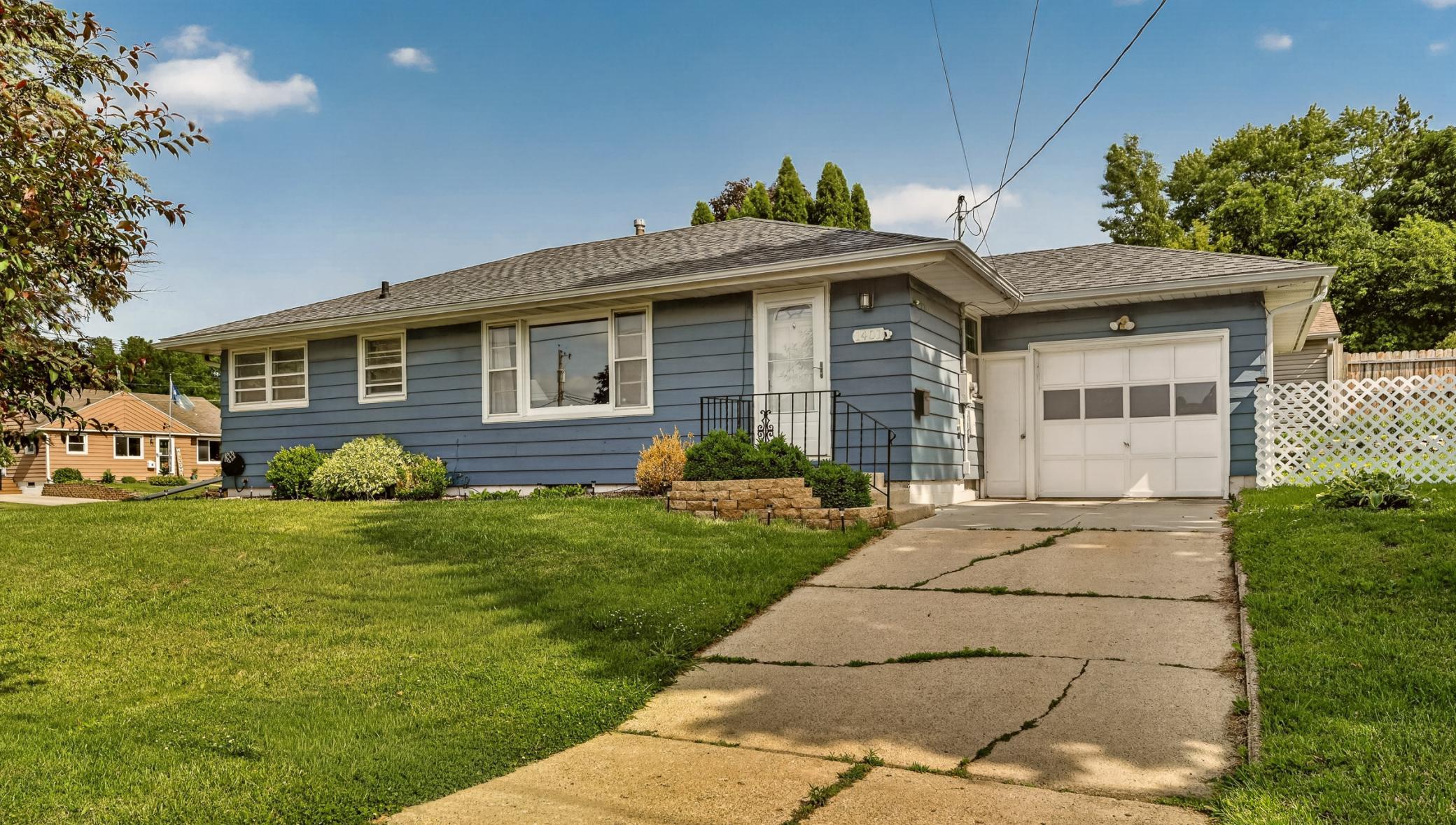 1401 10th Street Northeast Rochester, MN 55906 - Photo 2 of 36