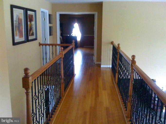 14622 Featherstone Road Woodbridge, VA 22191 - Photo 10 of 17 Interior (General)