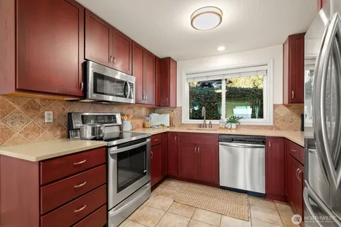 $617,500 | 10203 47th Avenue Southwest, Unit C5, Seattle, WA 98146