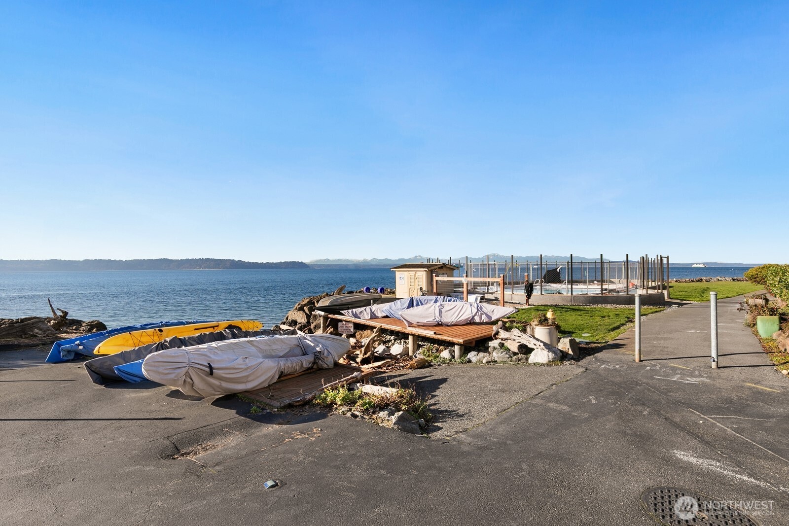 10203 47th Avenue Southwest, Unit C5 Seattle, WA 98146 - Photo 25 of 35