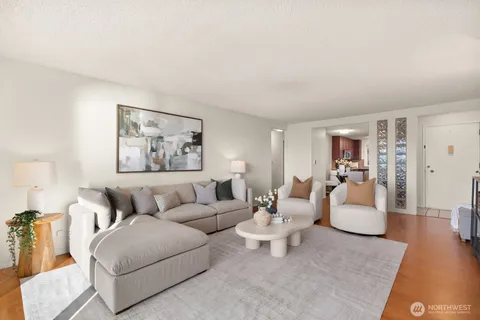 $617,500 | 10203 47th Avenue Southwest, Unit C5, Seattle, WA 98146