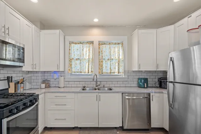 $125,000 | 418 20th Avenue, Moline, IL 61265