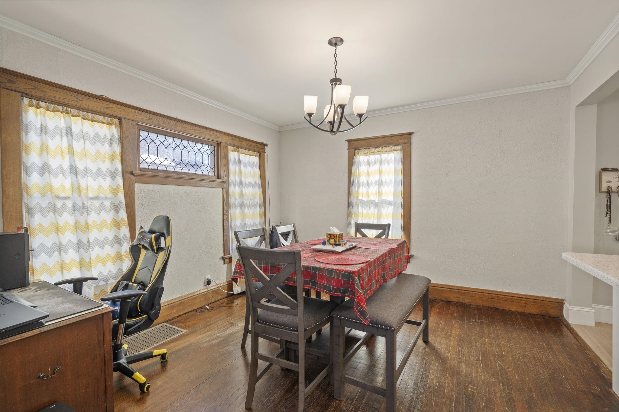 418 20th Avenue Moline, IL 61265 - Photo 3 of 12