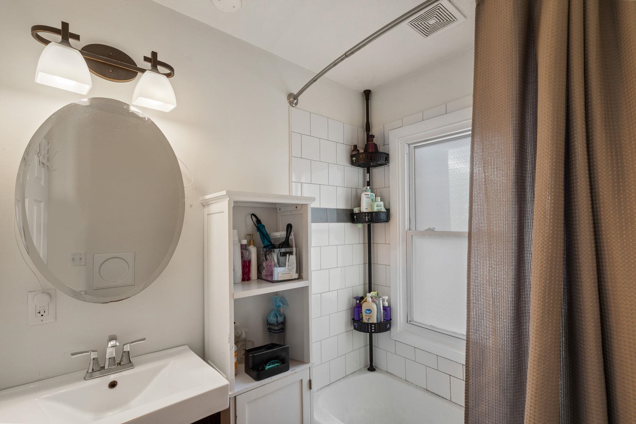 418 20th Avenue Moline, IL 61265 - Photo 8 of 12