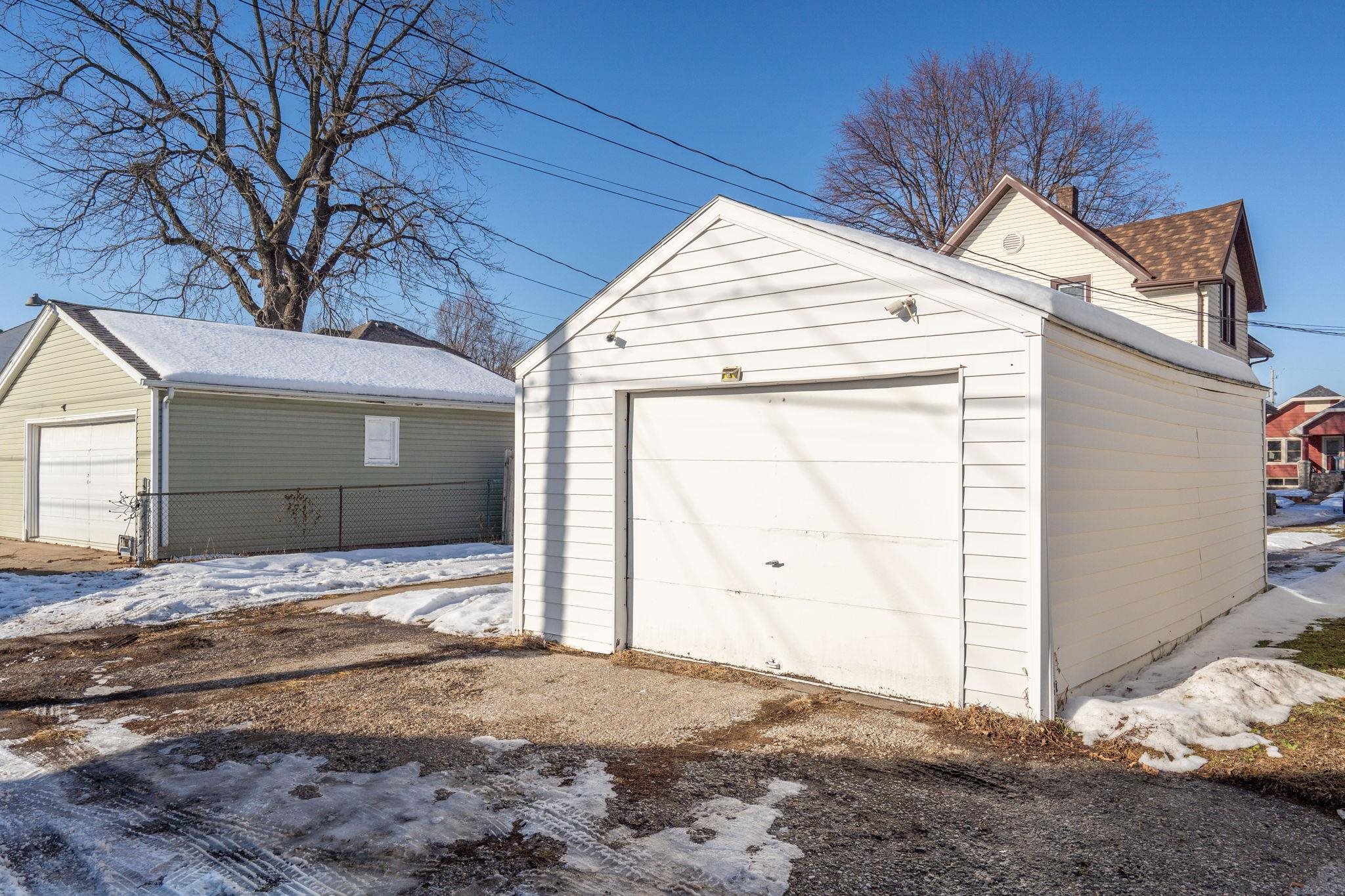 418 20th Avenue Moline, IL 61265 - Photo 9 of 12