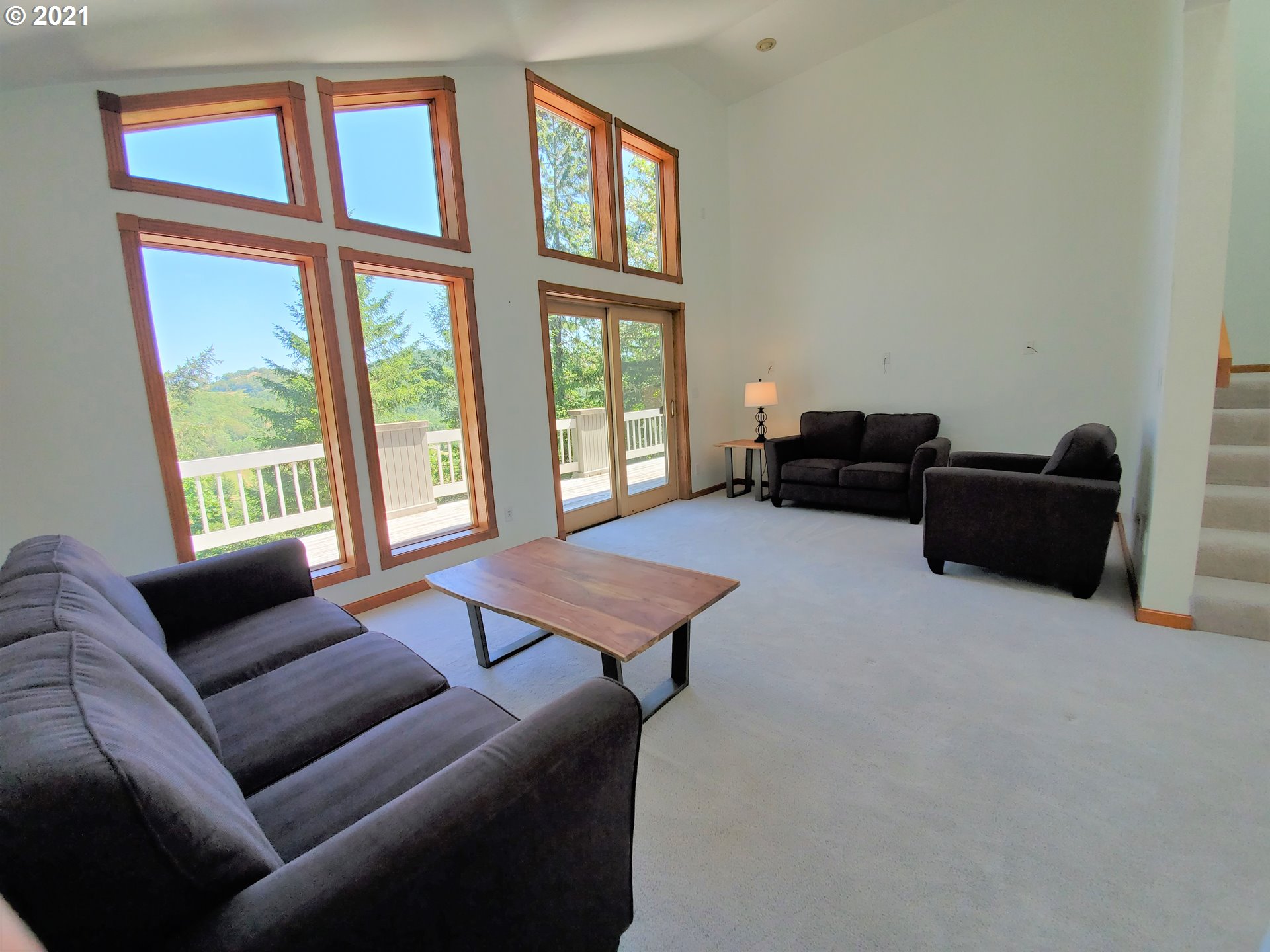 1700 Cole Road Oakland, OR 97462 - Photo 6 of 32 Gallery Image 6
