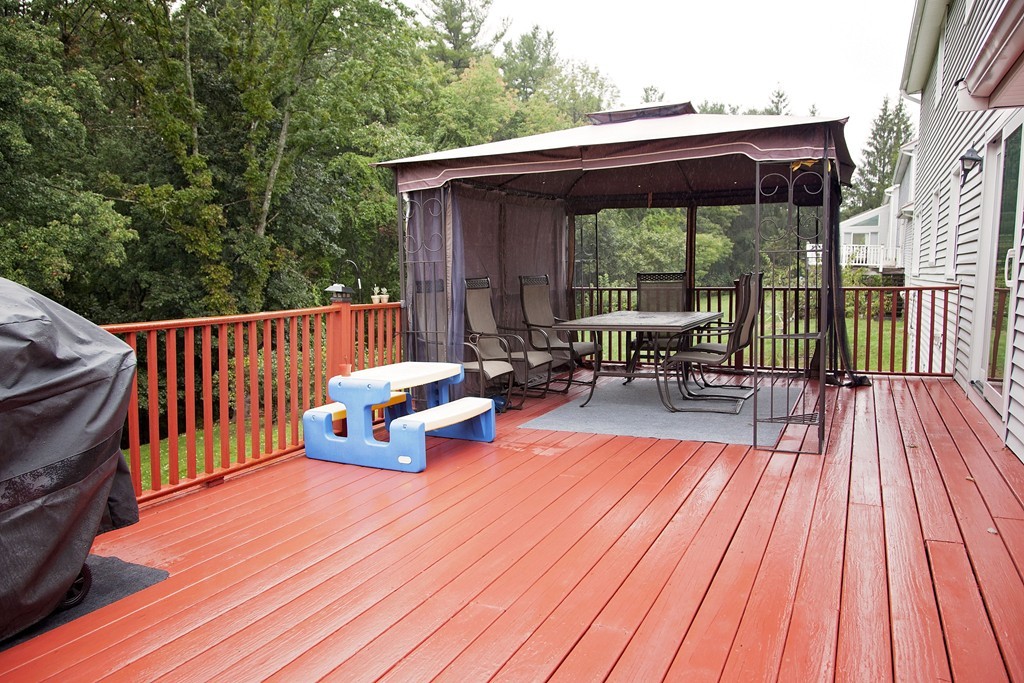 56 Ledgewood Road Framingham, MA 01701 - Photo 19 of 20 Gallery Image 19