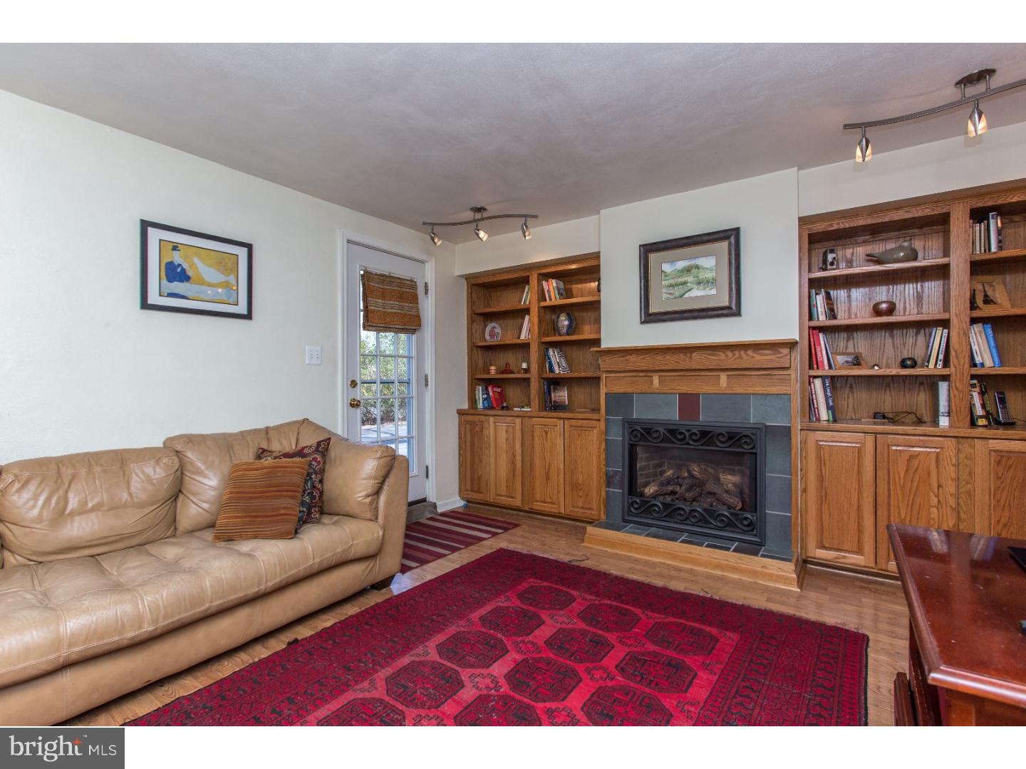 204 Grandview Road Media, PA 19063 - Photo 11 of 23 Family Room