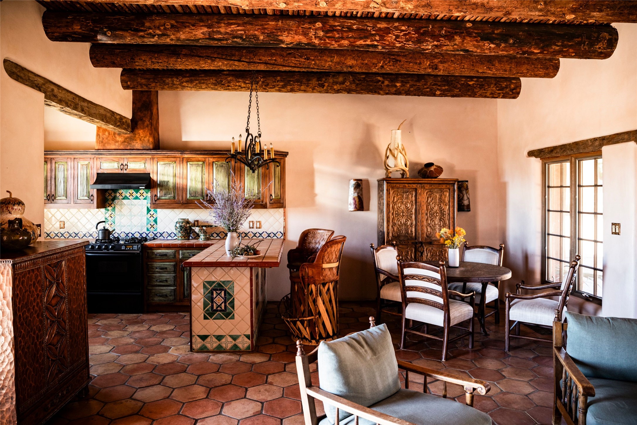 37 Rancho Alegre Road Santa Fe, NM 87508 - Photo 46 of 69 Casita Kitchen & Dining