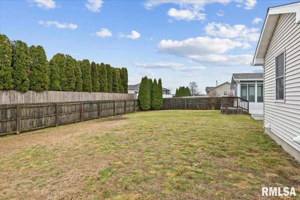 $399,900 | 5404 Jaeger Drive, Springfield, IL 62711