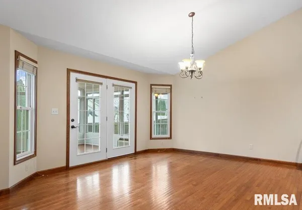 $399,900 | 5404 Jaeger Drive, Springfield, IL 62711