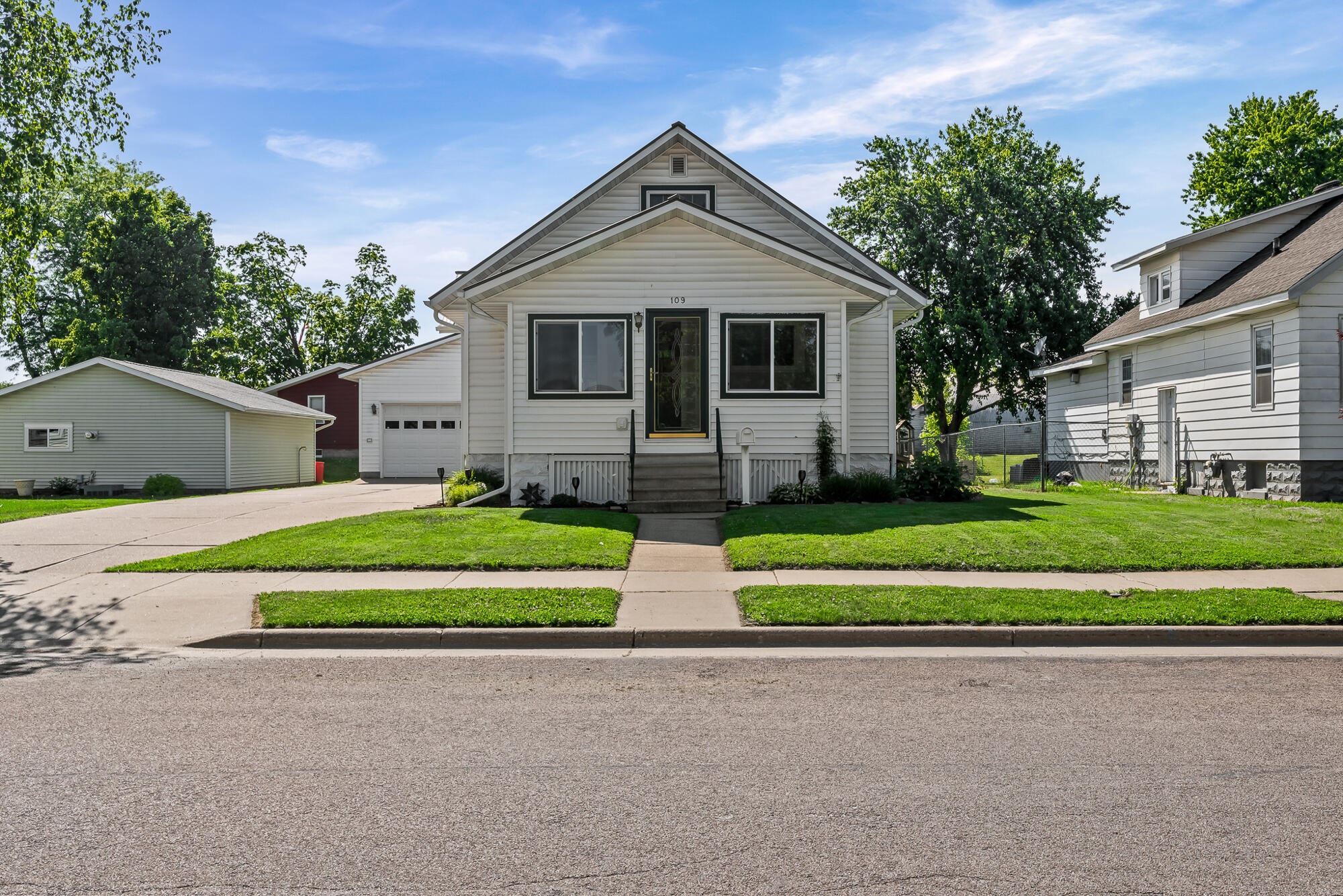 109 Madison Street Arcadia, WI 54612 - Photo 2 of 30 front
