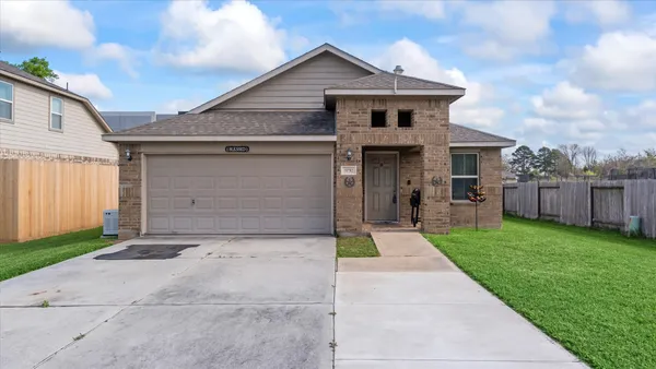 $299,999 | 31702 Ironwood Drive, Waller, TX 77484