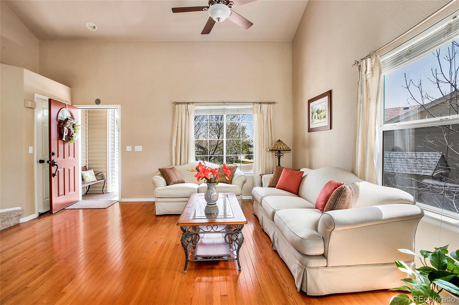 10003 Strathfield Lane Highlands Ranch, CO 80126 - Photo 4 of 40 Gallery Image 4