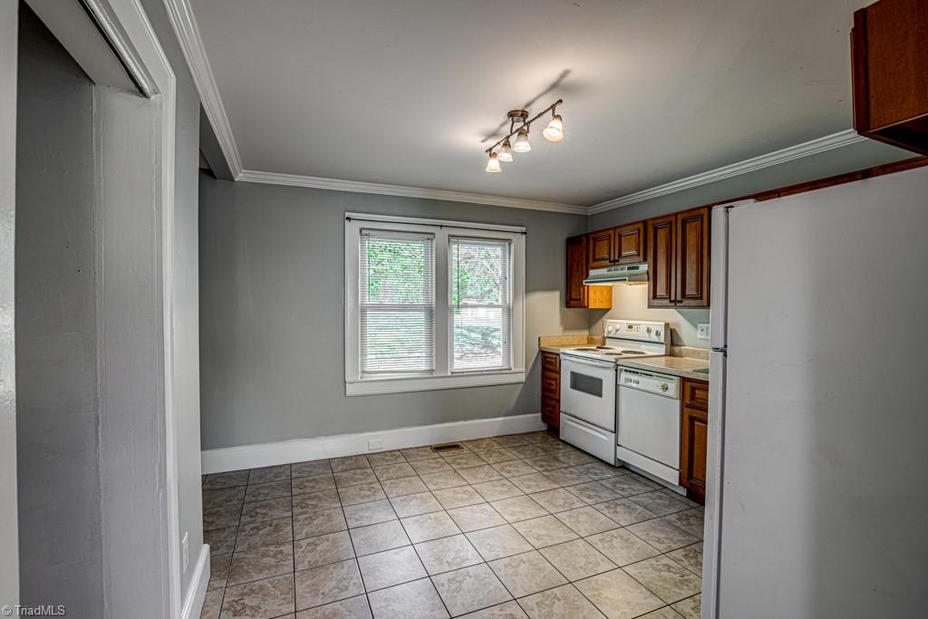 2546 Reynolda Road Winston-Salem, NC 27106 - Photo 18 of 50
