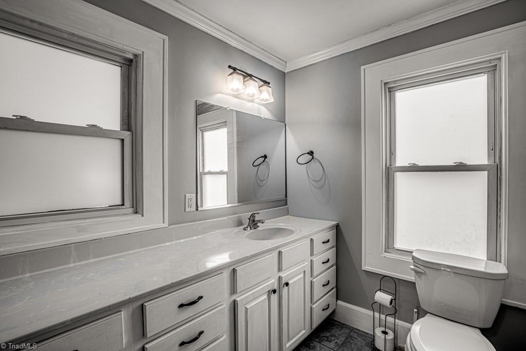 2546 Reynolda Road Winston-Salem, NC 27106 - Photo 29 of 50
