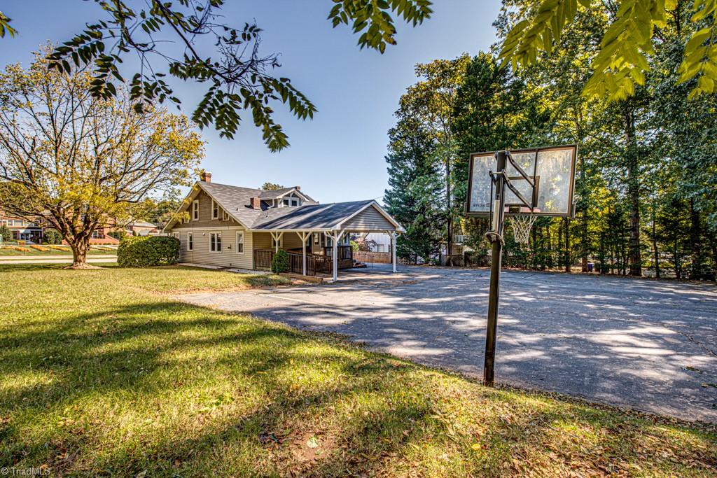 2546 Reynolda Road Winston-Salem, NC 27106 - Photo 8 of 50