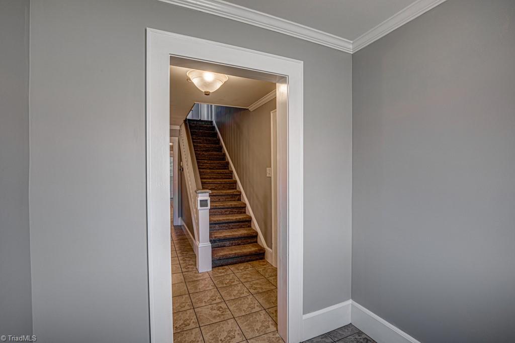 2546 Reynolda Road Winston-Salem, NC 27106 - Photo 10 of 50