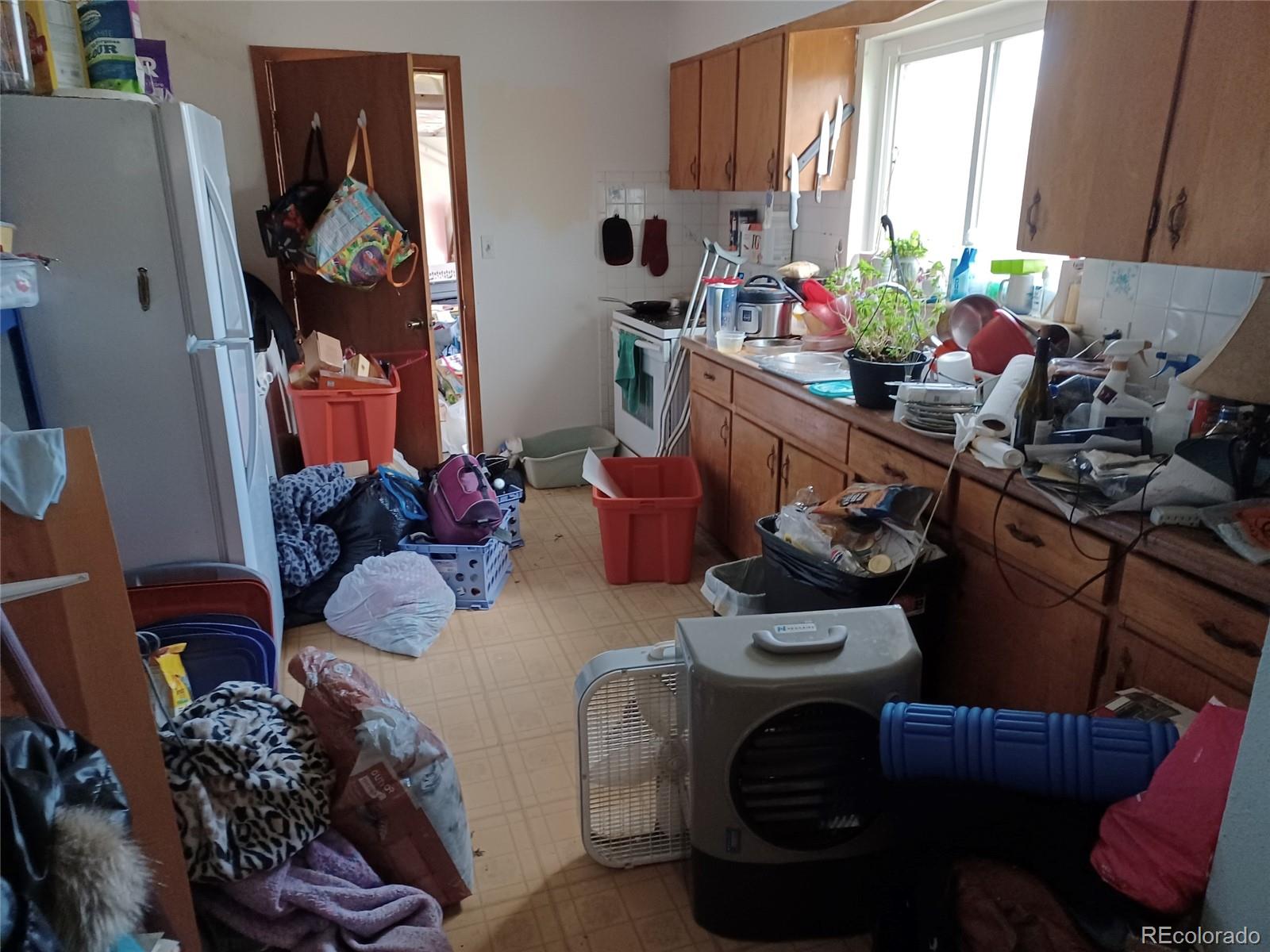 6027 West 61st Place Arvada, CO 80003 - Photo 2 of 6