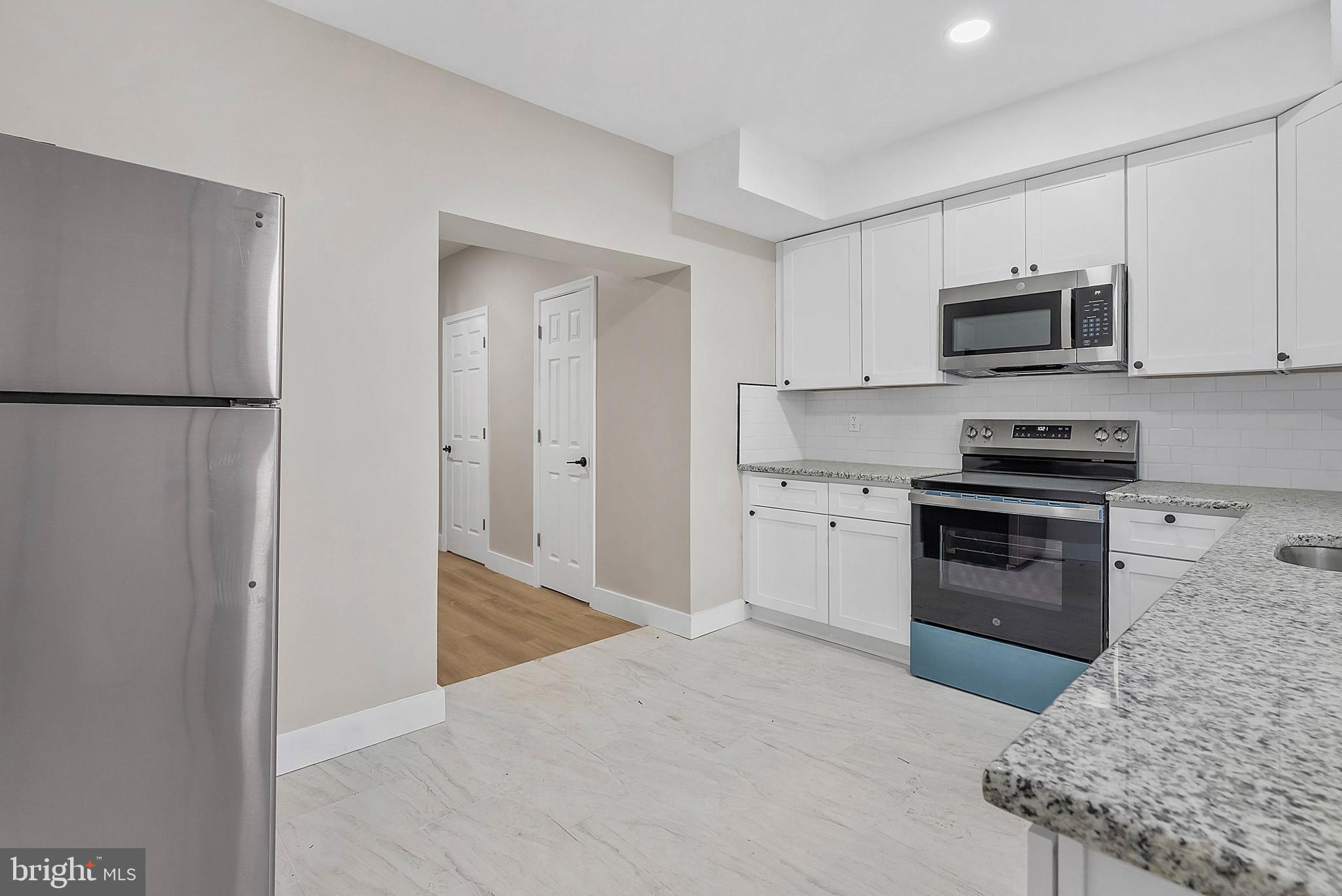 4920 Knorr Street Philadelphia, PA 19135 - Photo 11 of 19