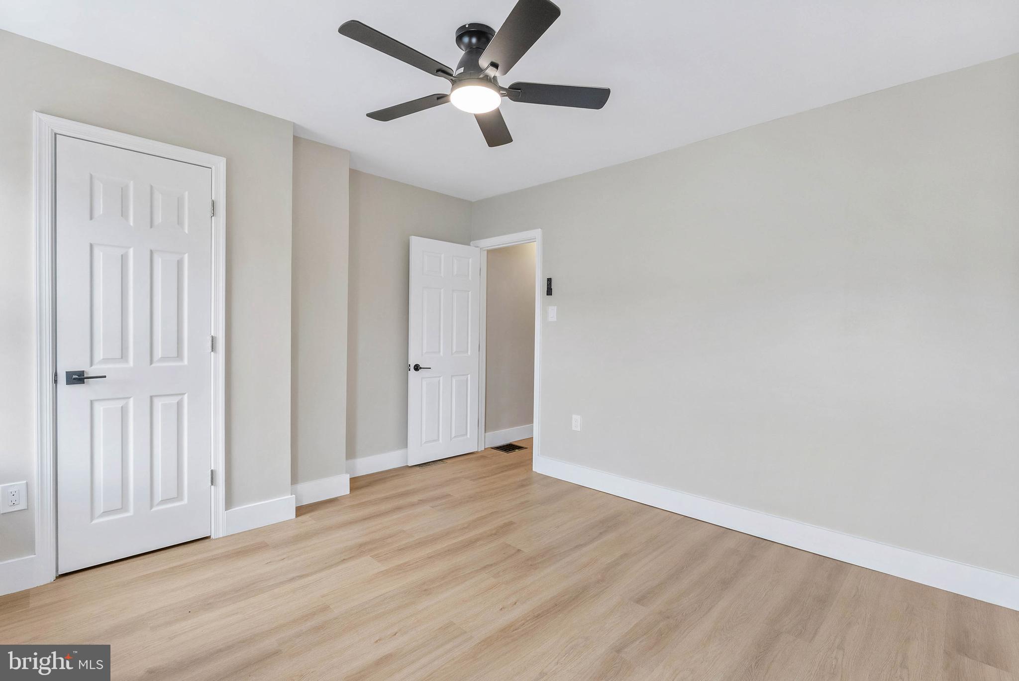 4920 Knorr Street Philadelphia, PA 19135 - Photo 13 of 19