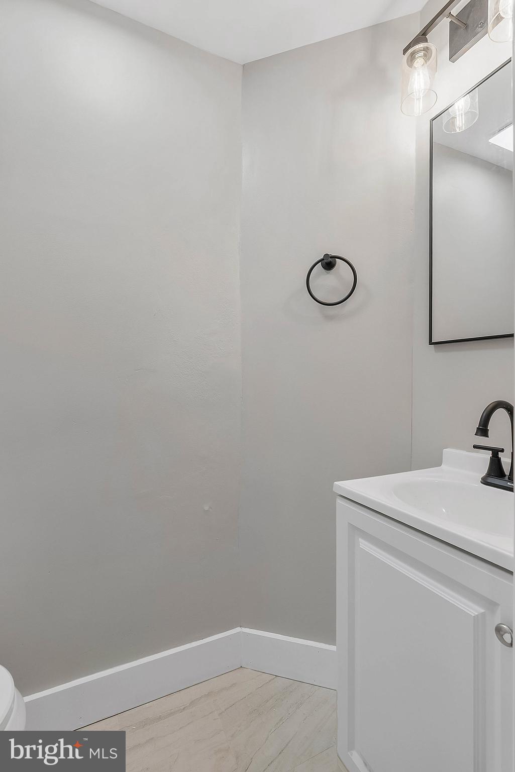 4920 Knorr Street Philadelphia, PA 19135 - Photo 9 of 19